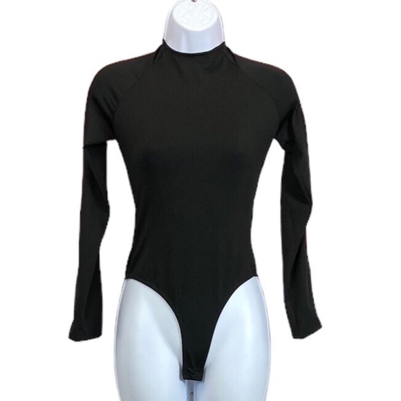 Fashion Nova Women’s Messing Around Long Sleeve Bodysuit Size Small Striped Trim